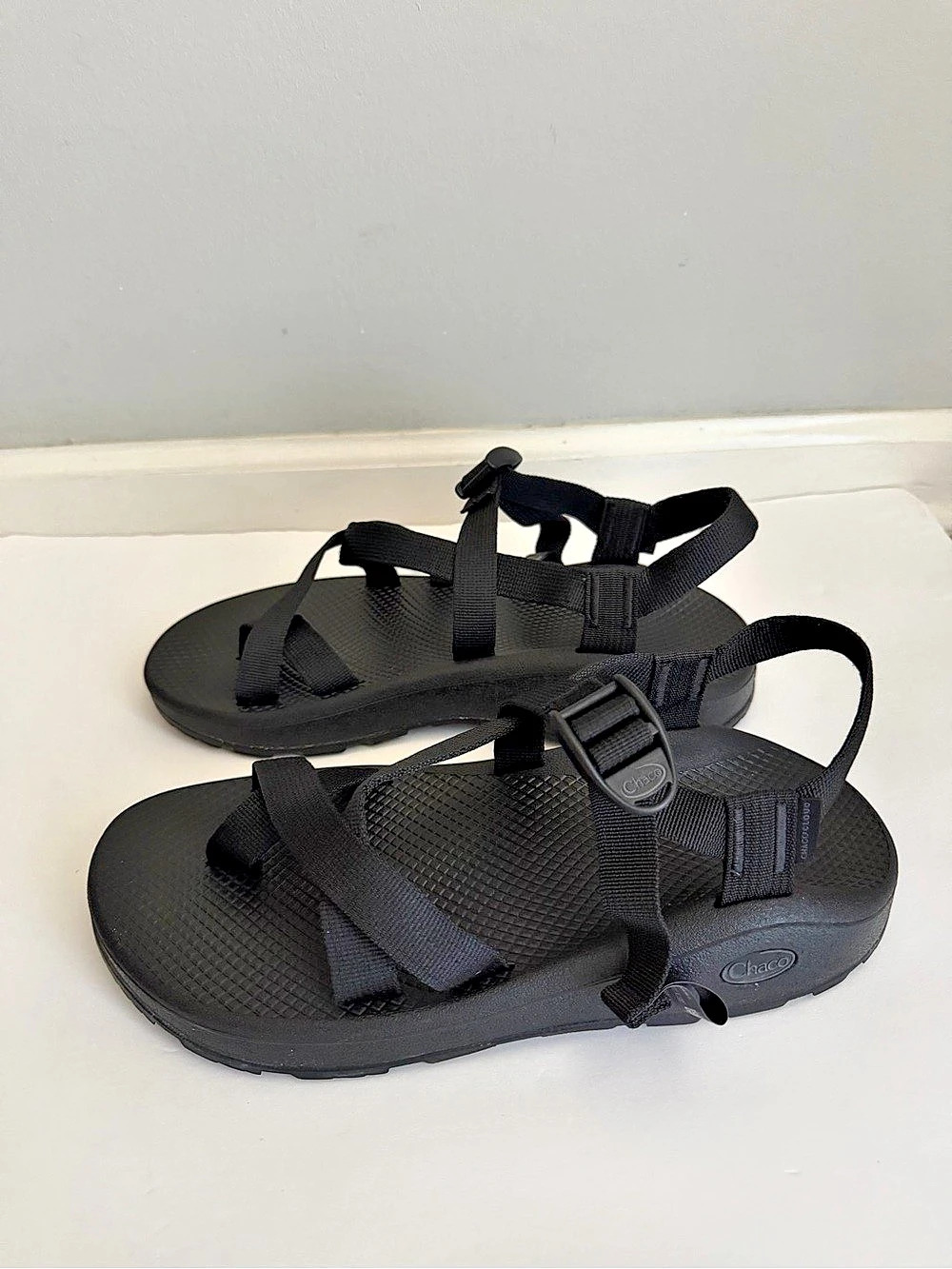 Chaco J106765W Men’s Z/Cloud 2 Wide Adjustable Strap Sandals Black Size 10W